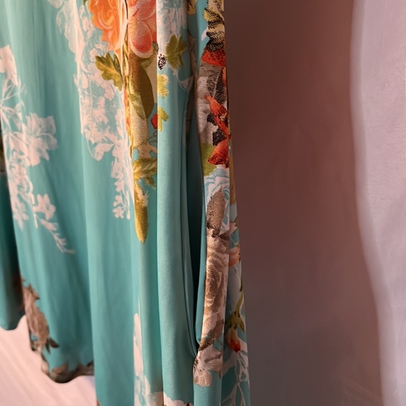 Jodifl Short Sleeve Floral Dress Size M - Picture 5 of 7